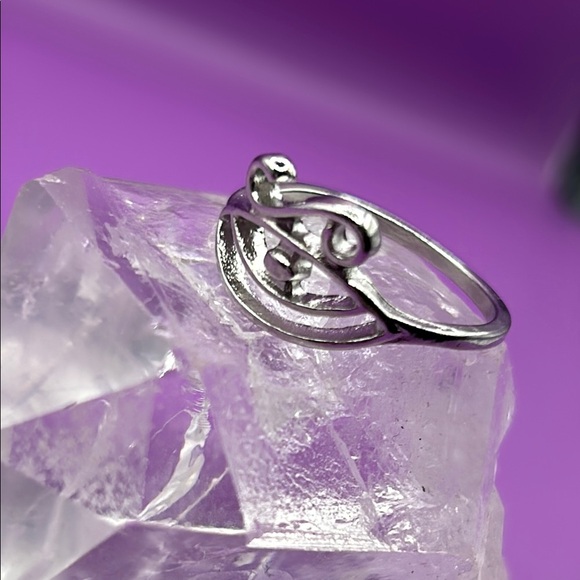 Exclusively Fancy Silver Eye of Horus Ring Size 7 - Picture 8 of 8